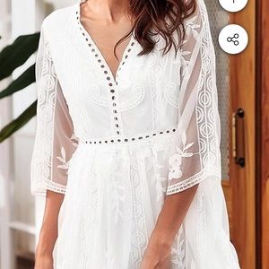 NWT White Lace Embroidery V-Neck Mini Dress- S